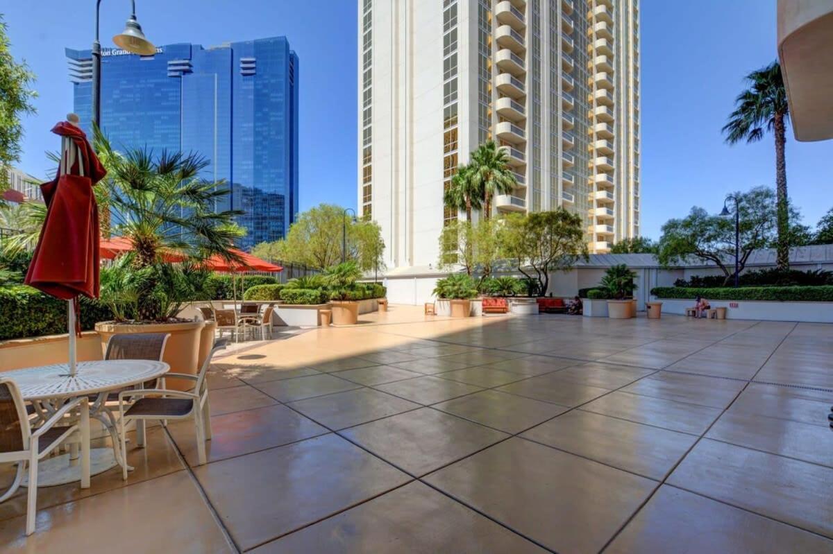 Mgm Signature-25-609 Strip View Jacuzzi Studio Las Vegas Kültér fotó